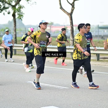 Runner Photo 6524738