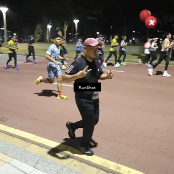 Runner Photo 6524909