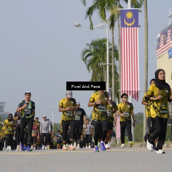 Runner Photo 6524922