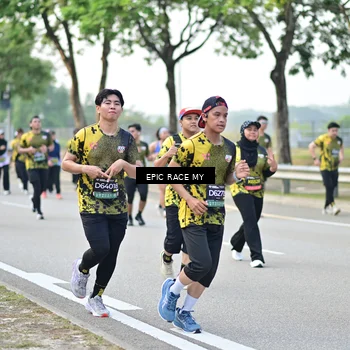 Runner Photo 6524925