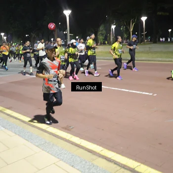 Runner Photo 6524943