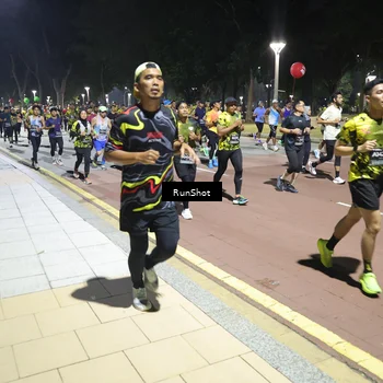 Runner Photo 6525056