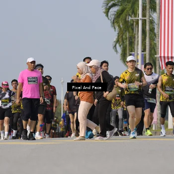 Runner Photo 6525245