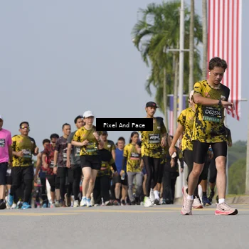 Runner Photo 6525274