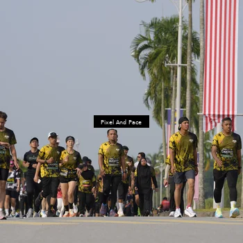 Runner Photo 6525320