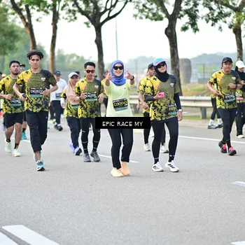 Runner Photo 6525342