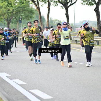 Runner Photo 6525345
