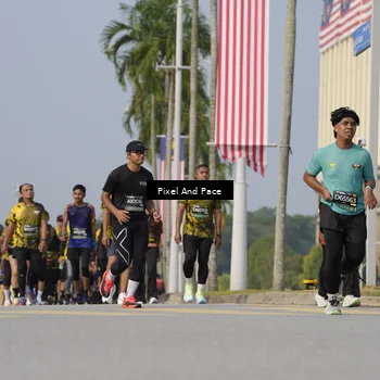 Runner Photo 6525356