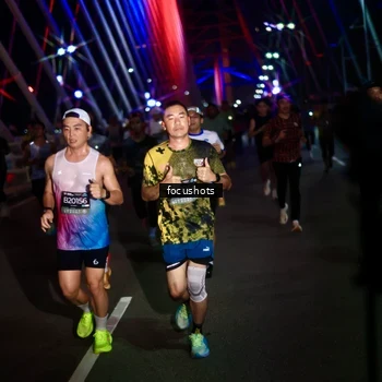 Runner Photo 6525416