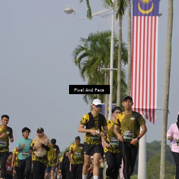 Runner Photo 6525426