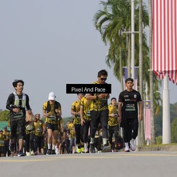 Runner Photo 6525480