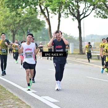 Runner Photo 6525665