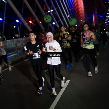 Runner Photo 6525876