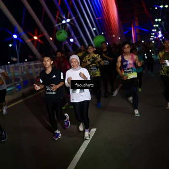 Runner Photo 6525900