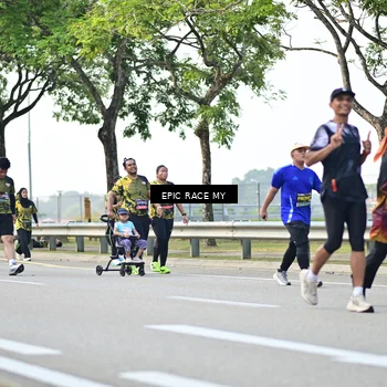 Runner Photo 6526073