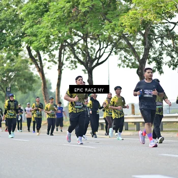 Runner Photo 6526325