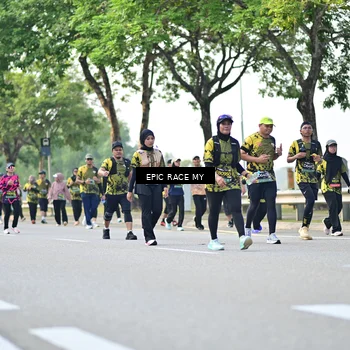 Runner Photo 6526363