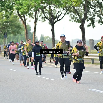 Runner Photo 6526393
