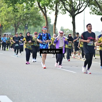 Runner Photo 6526475