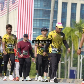 Runner Photo 6526543
