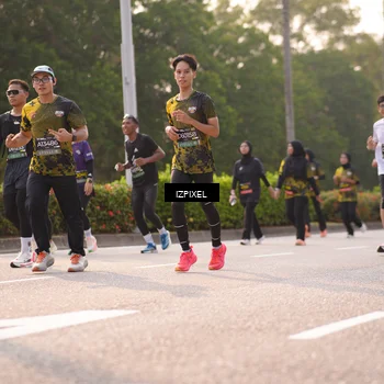 Runner Photo 6526657
