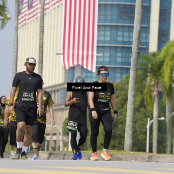 Runner Photo 6526677