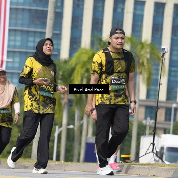 Runner Photo 6526748