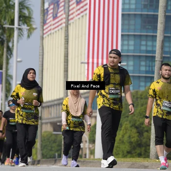 Runner Photo 6526773