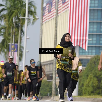Runner Photo 6526778