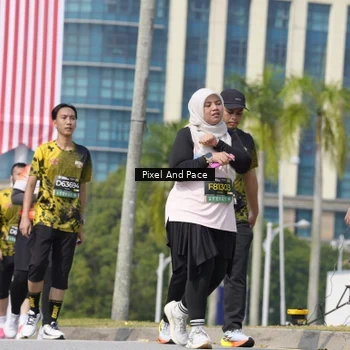 Runner Photo 6526836