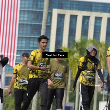 Runner Photo 6526879