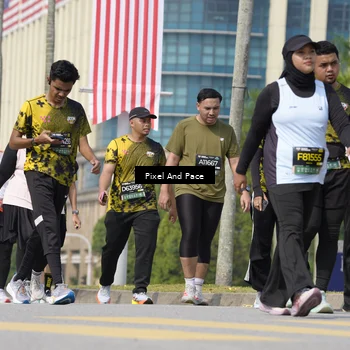 Runner Photo 6526894