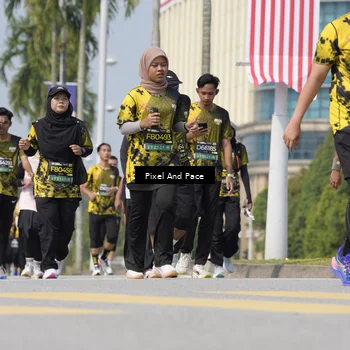 Runner Photo 6527000