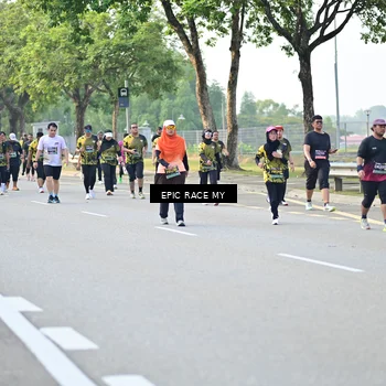 Runner Photo 6527004