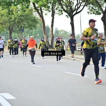 Runner Photo 6527031