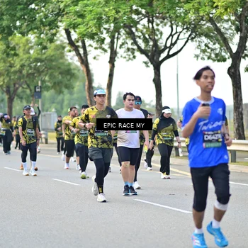 Runner Photo 6527054