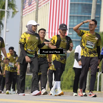 Runner Photo 6527057