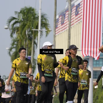 Runner Photo 6527076