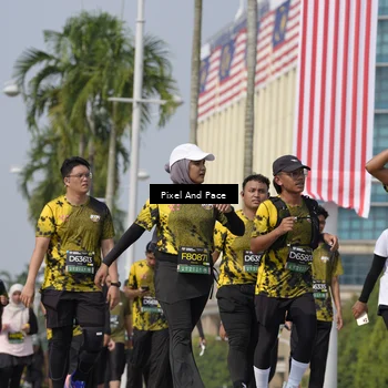 Runner Photo 6527083