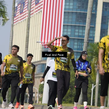 Runner Photo 6527091