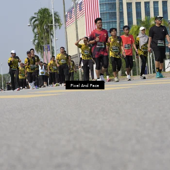 Runner Photo 6527124