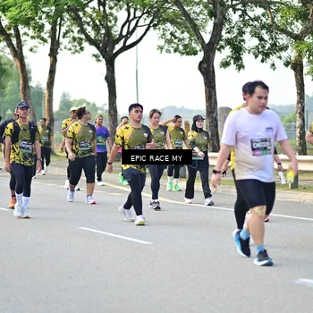 Runner Photo 6527128