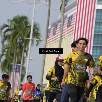Runner Photo 6527251