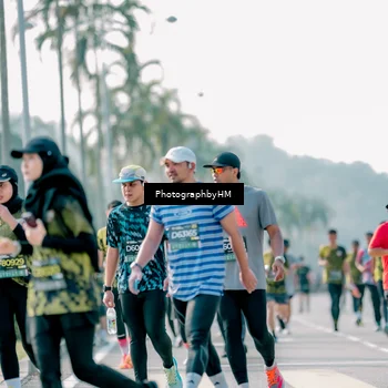 Runner Photo 6527258