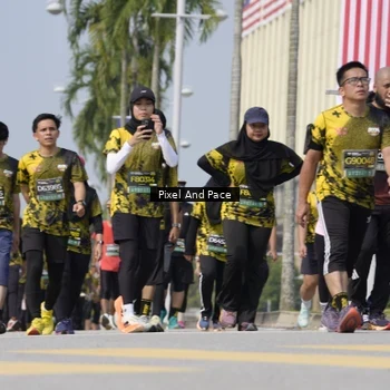 Runner Photo 6527289