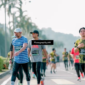 Runner Photo 6527293
