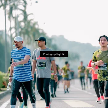 Runner Photo 6527300