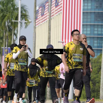 Runner Photo 6527307
