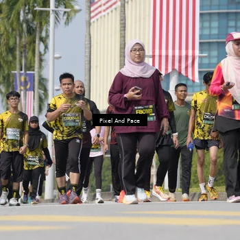 Runner Photo 6527416