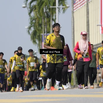 Runner Photo 6527443
